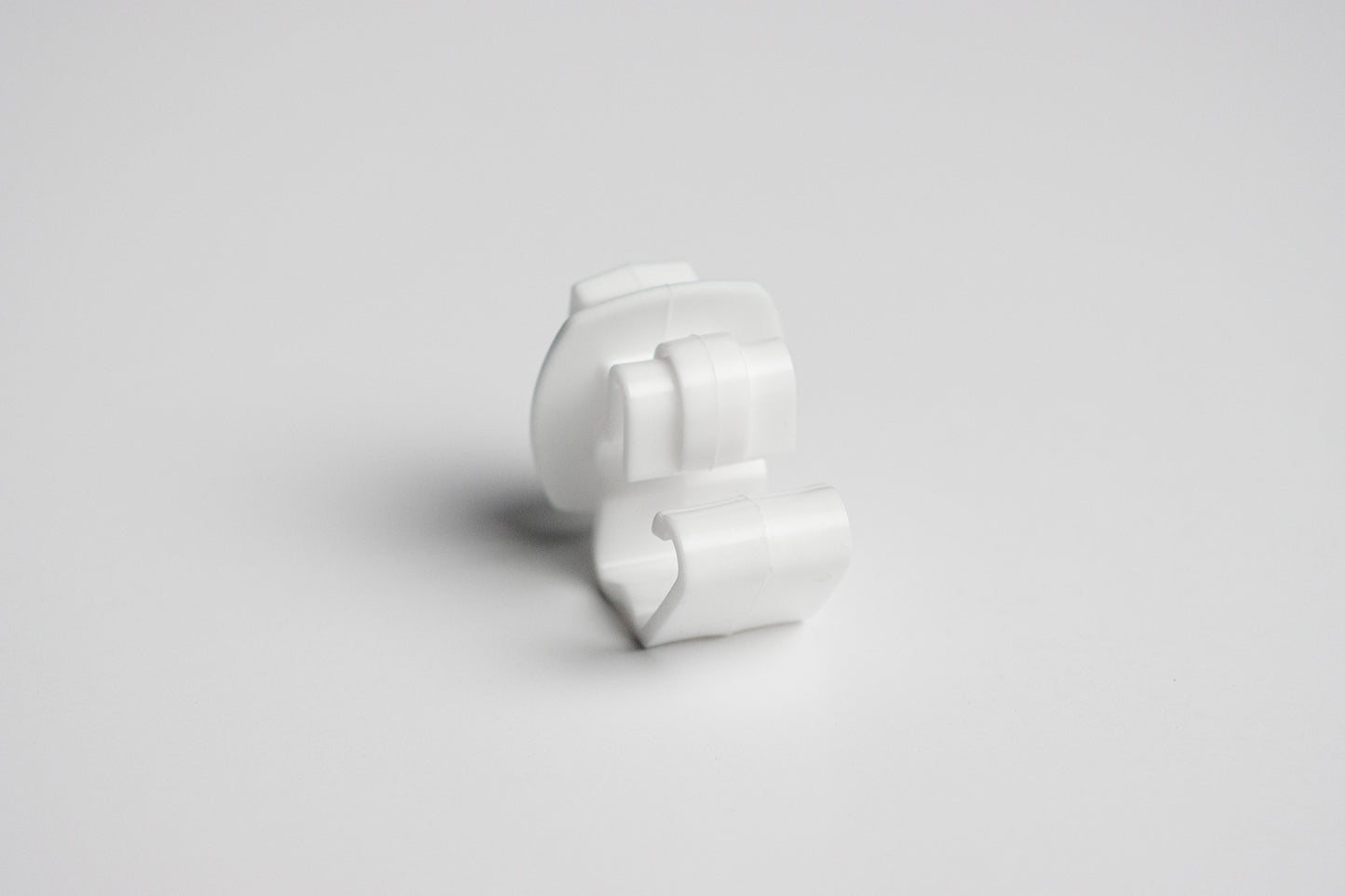 Cameo T-Post Insulator, Pkg. of 25